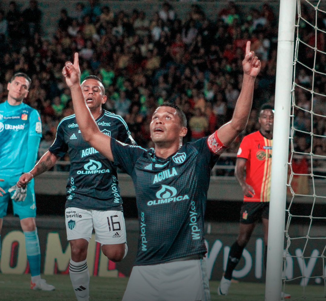 Junior ganó 2-0 a Pereira y acaricia los cuadrangulares