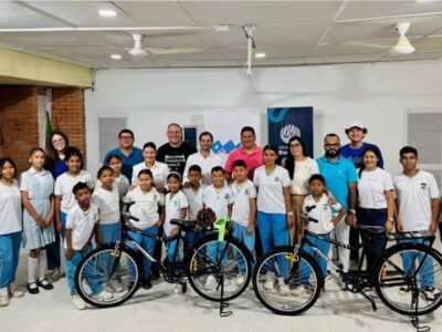 Triple A hizo nueva entrega de bicicletas en corregimientos del Atlántico, aporta a la movilidad sostenible