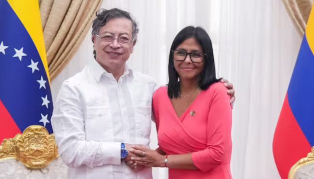 Gustavo Petro y Delcy Rodríguez