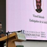 Embajador de la India en Colombia participó en Encuentro HIGIA de Unisimón