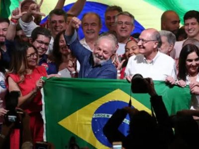 Lula da Silva derrotó a Flávio Bolsonaro y logra un histórico cuarto mandato como presidente de Brasil