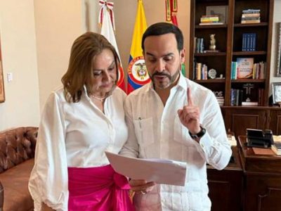 Presidente Abelardo De La Espriella ordena revertir aumento de $46 en el precio del galón de gasolina durante octubre
