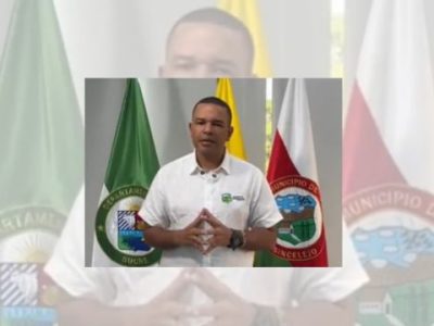 Yahir Acuña responde a De la Espriella: “Me rehúso a creer que me quieran meter en una bolsa”